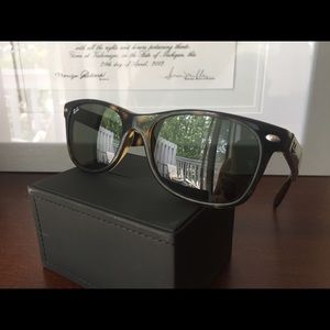 RayBan New Wayfarers Sunglasses - Made in Italy
